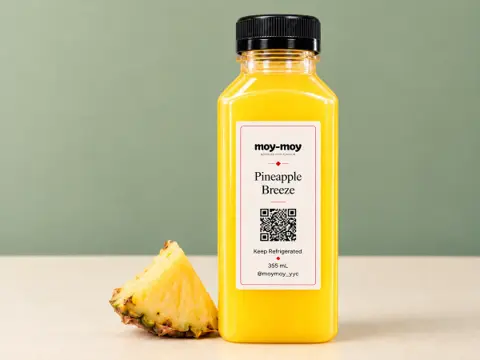 Pineapple Breeze – Bottle from MOY-MOY